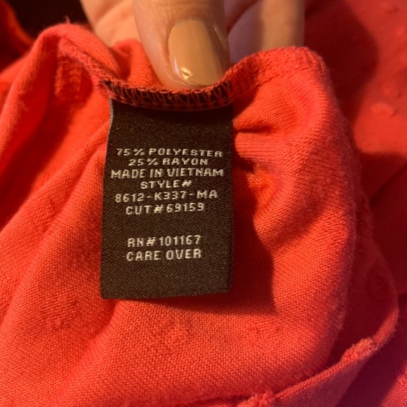 KIM AND CAMI Swiss Dot Top Bat Wing Sleeves Size SMALL - Picture 8 of 8